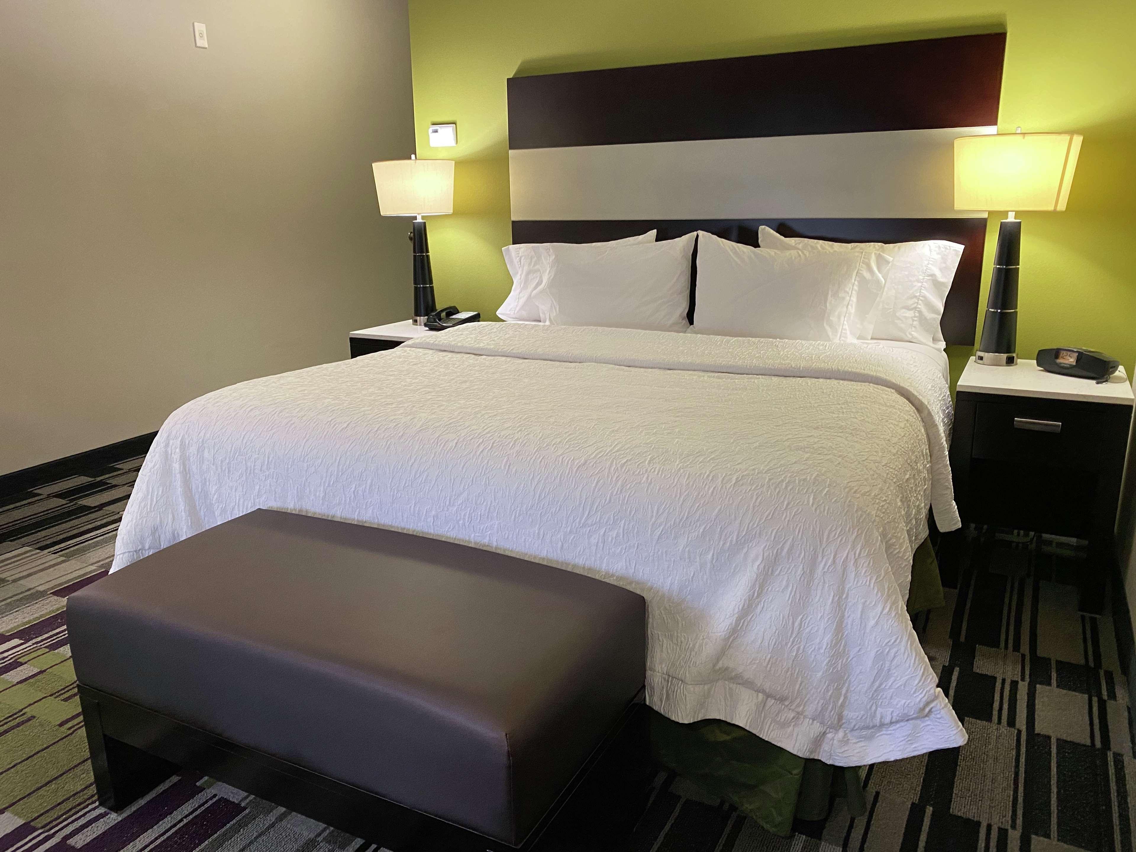 Hampton Inn By Hilton Leesville Fort Johnson Exterior foto