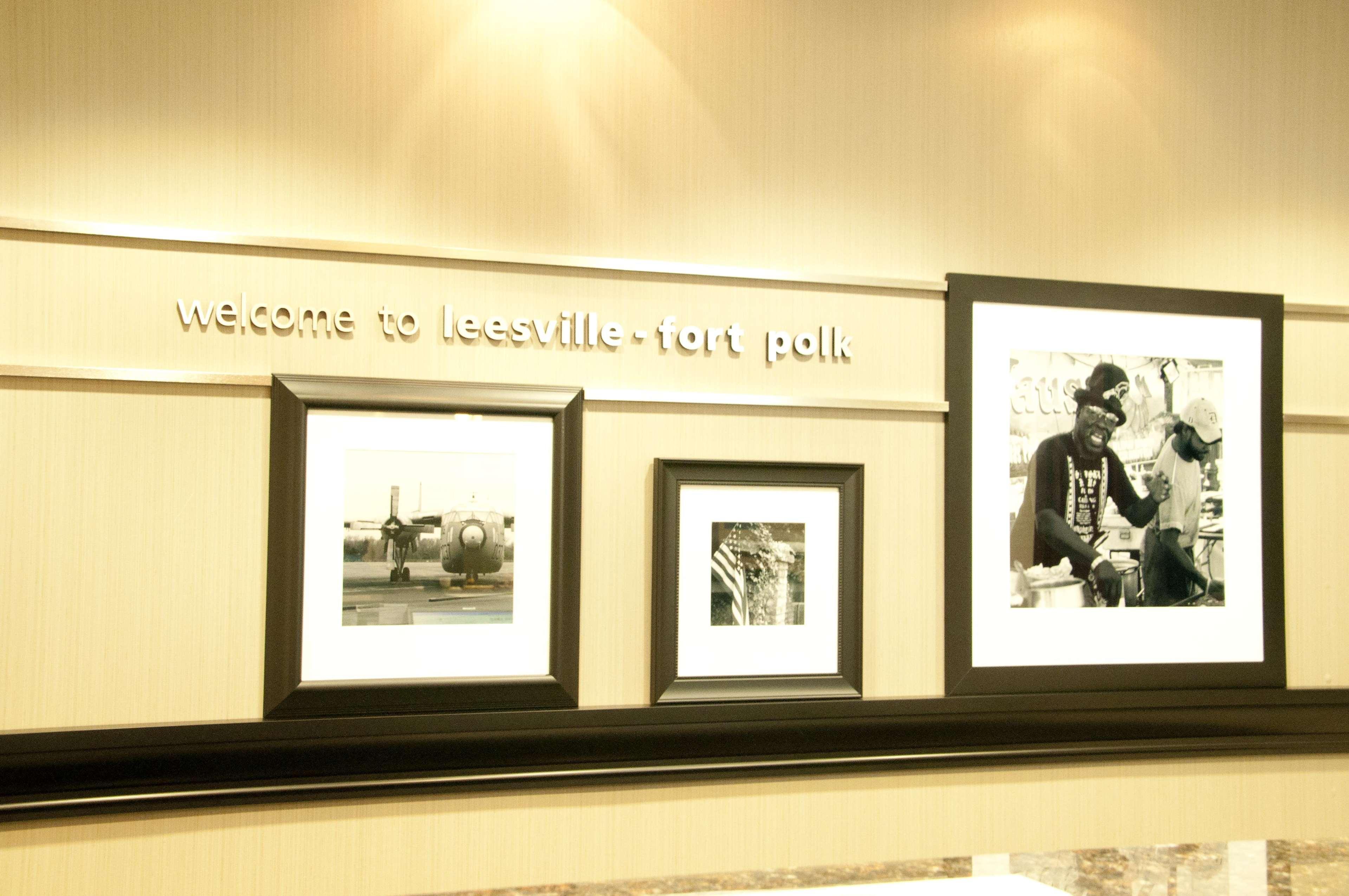 Hampton Inn By Hilton Leesville Fort Johnson Exterior foto