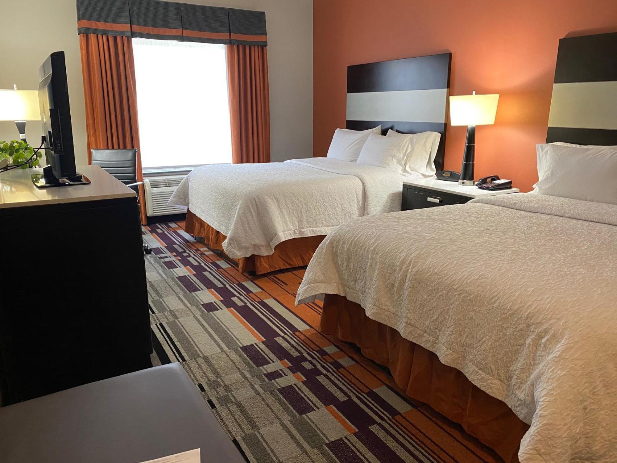 Hampton Inn By Hilton Leesville Fort Johnson Exterior foto