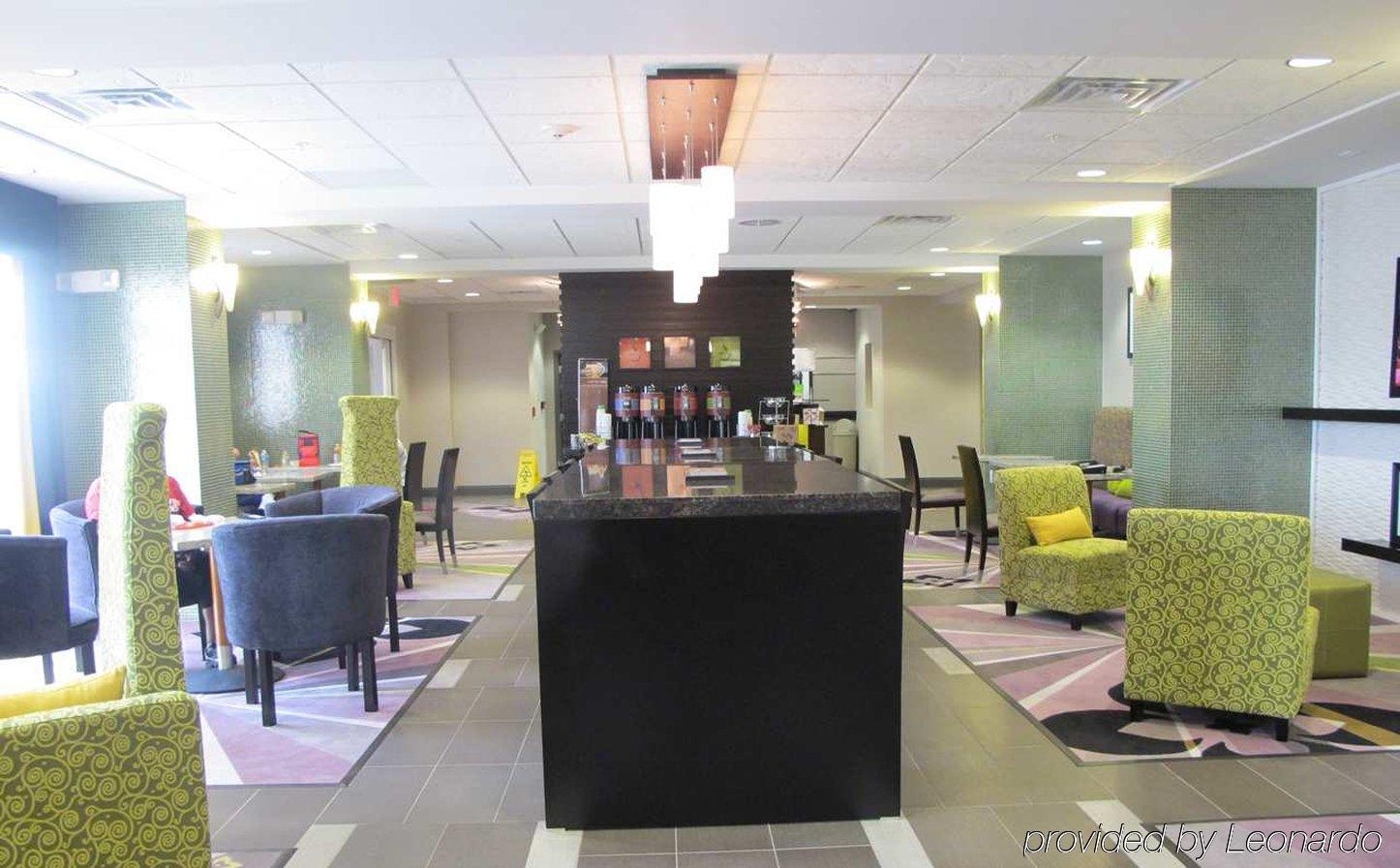 Hampton Inn By Hilton Leesville Fort Johnson Restaurante foto